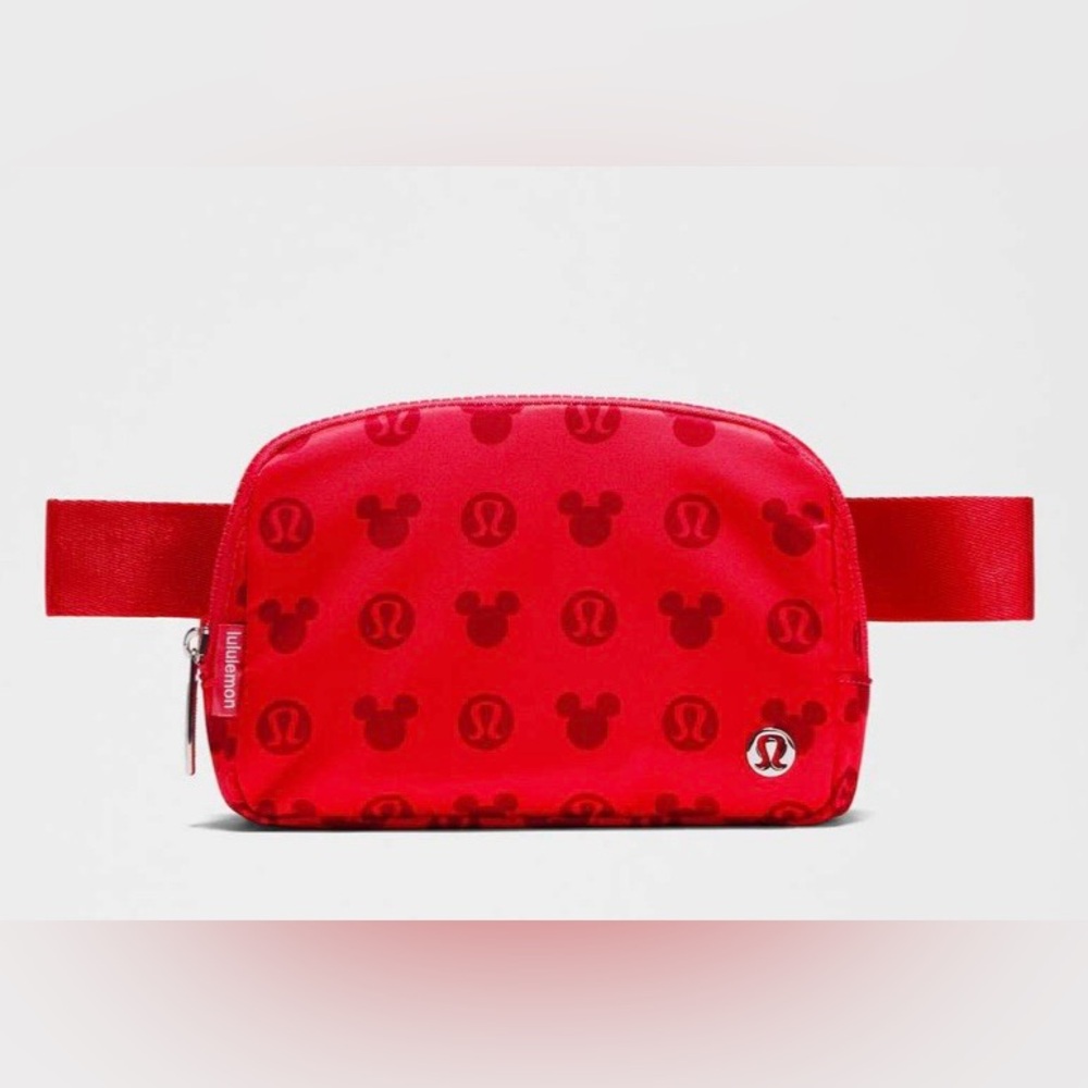 Lululemon Disney NWT Everywhere Belt Bag 1L Mickey Logo Print Graphic Pink